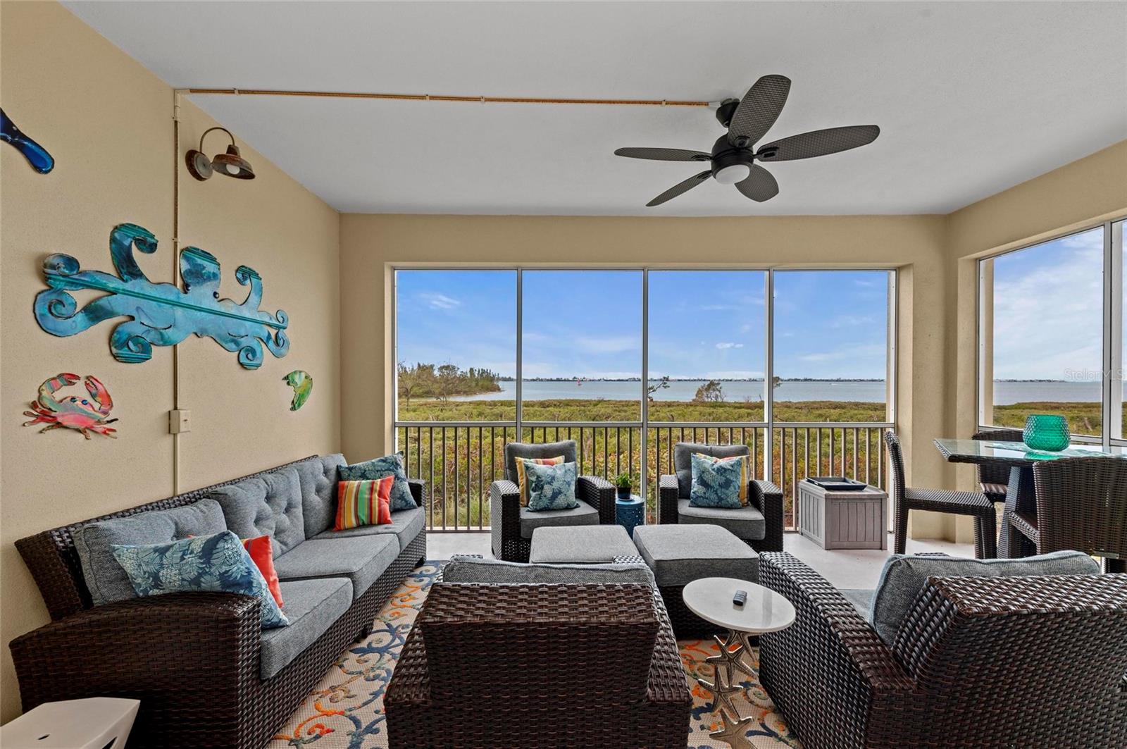 384 ARUBA CIR #103