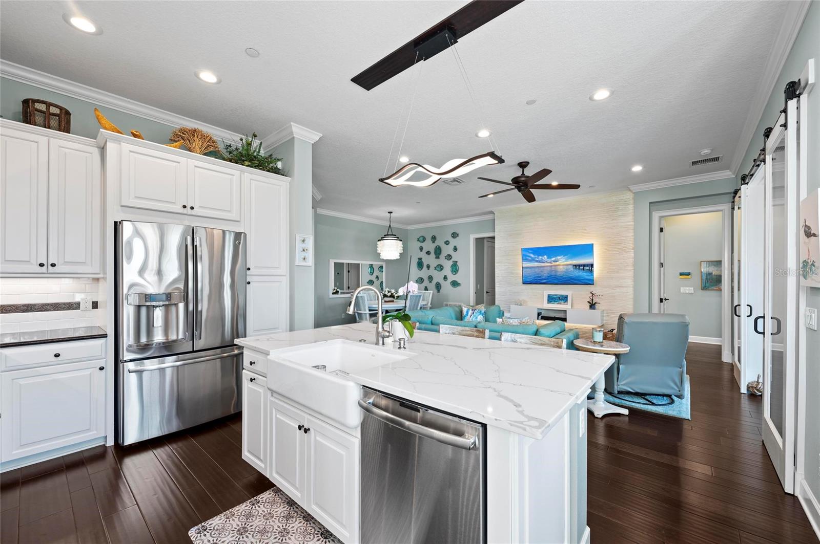 358 COMPASS POINT DR #101