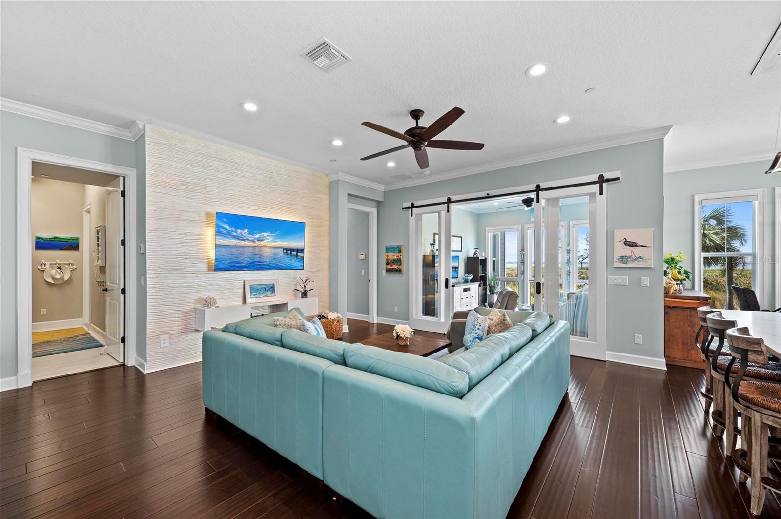 358 COMPASS POINT DR #101