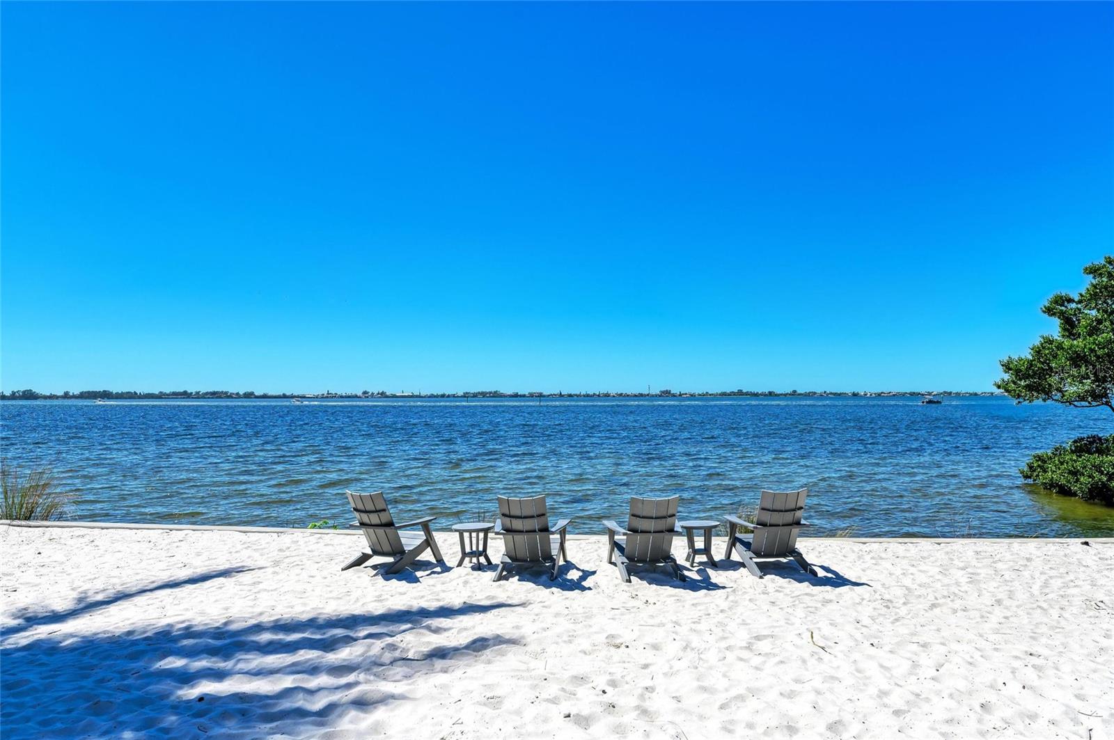358 COMPASS POINT DR #101