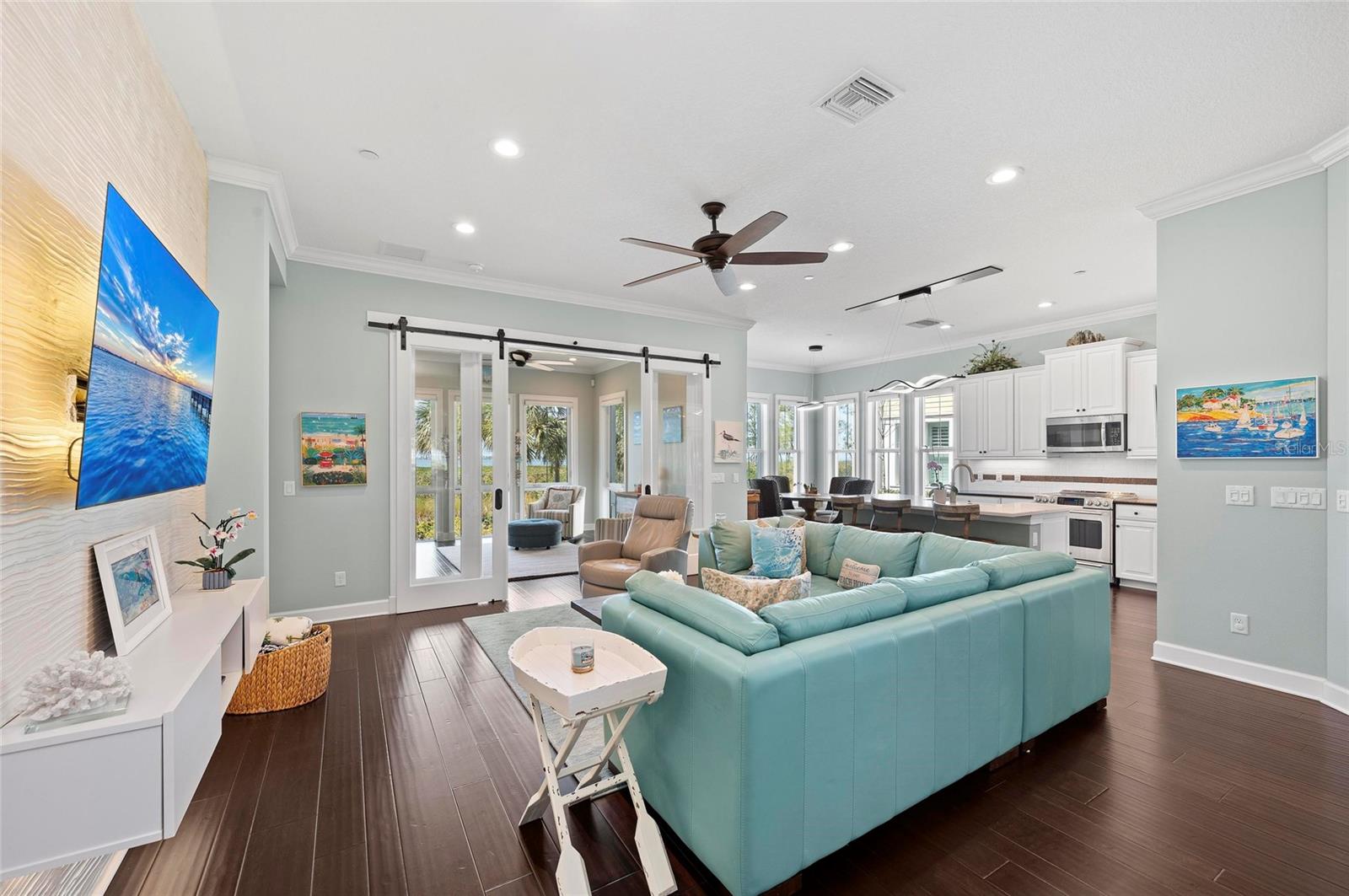 358 COMPASS POINT DR #101