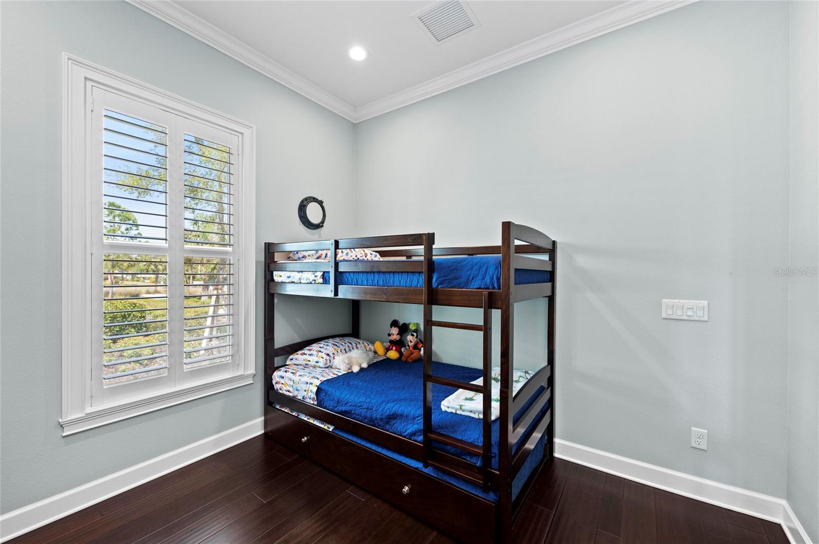 358 COMPASS POINT DR #101