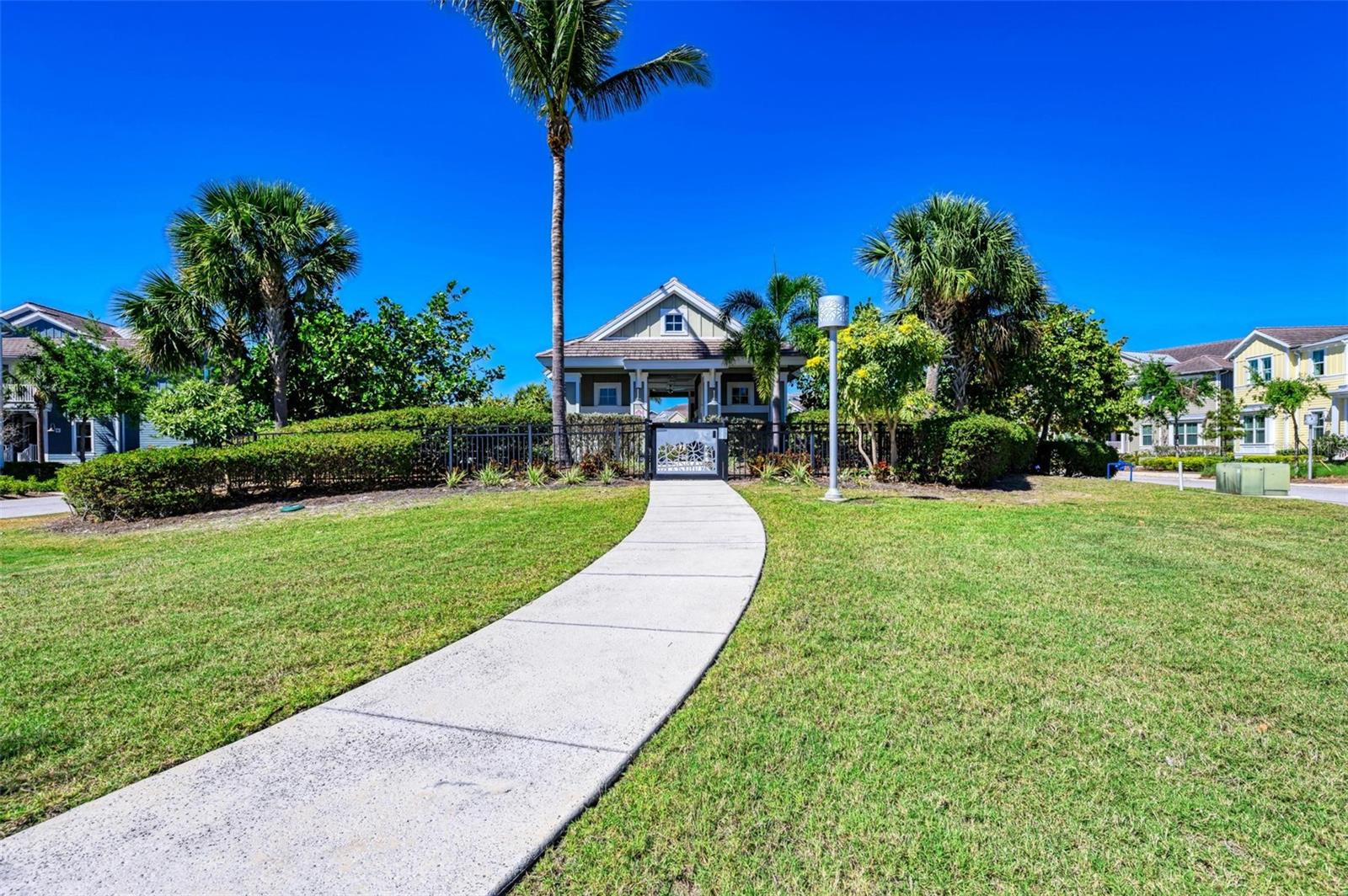 358 COMPASS POINT DR #101