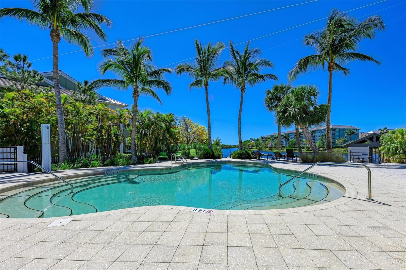 358 COMPASS POINT DR #101