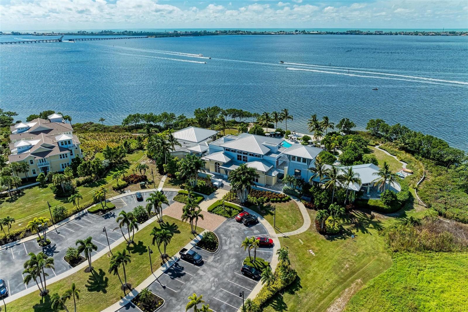 358 COMPASS POINT DR #101