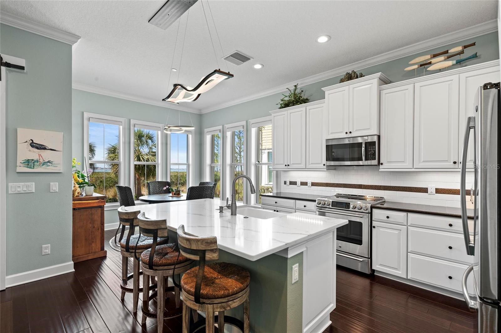 358 COMPASS POINT DR #101
