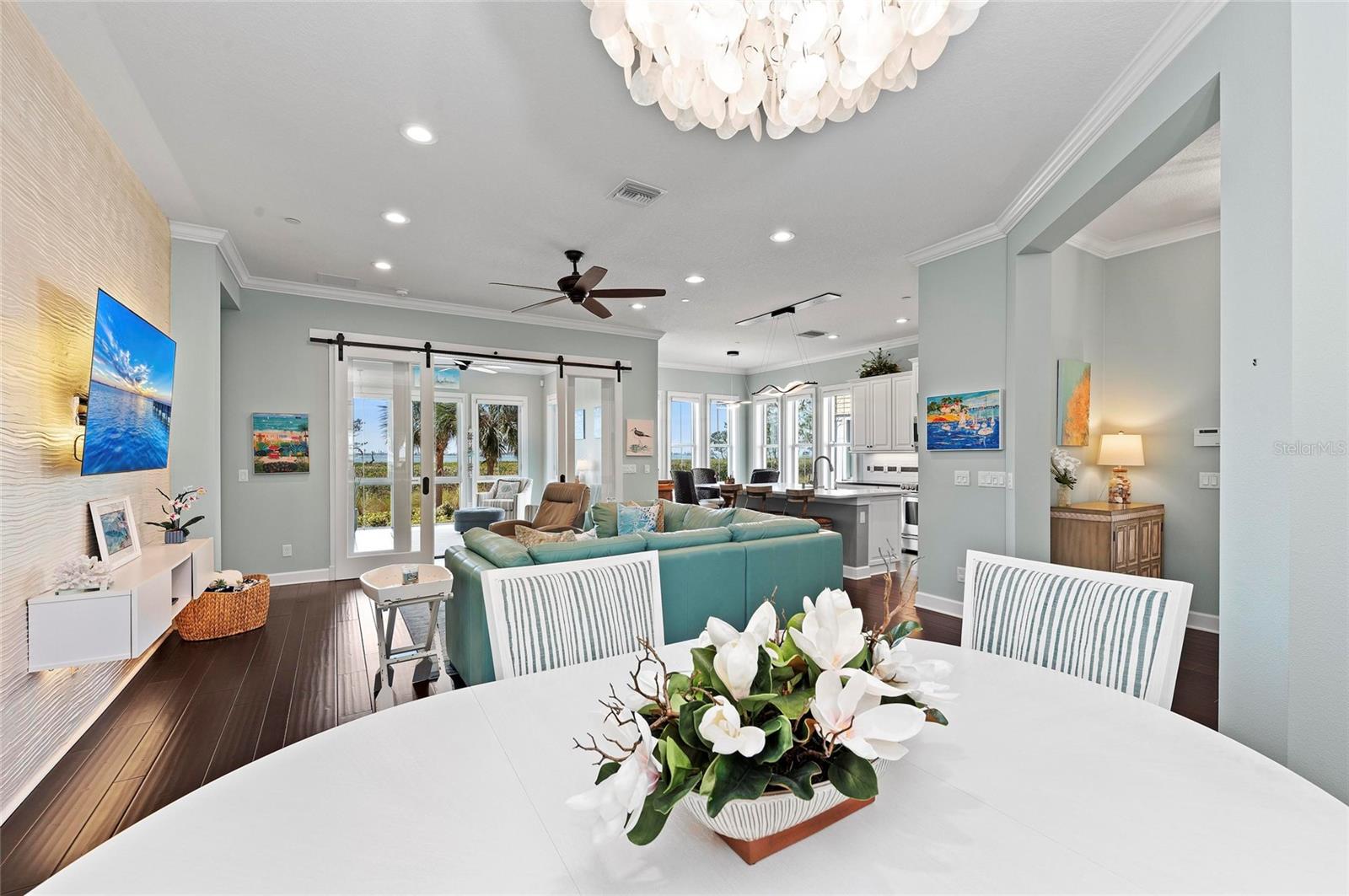 358 COMPASS POINT DR #101