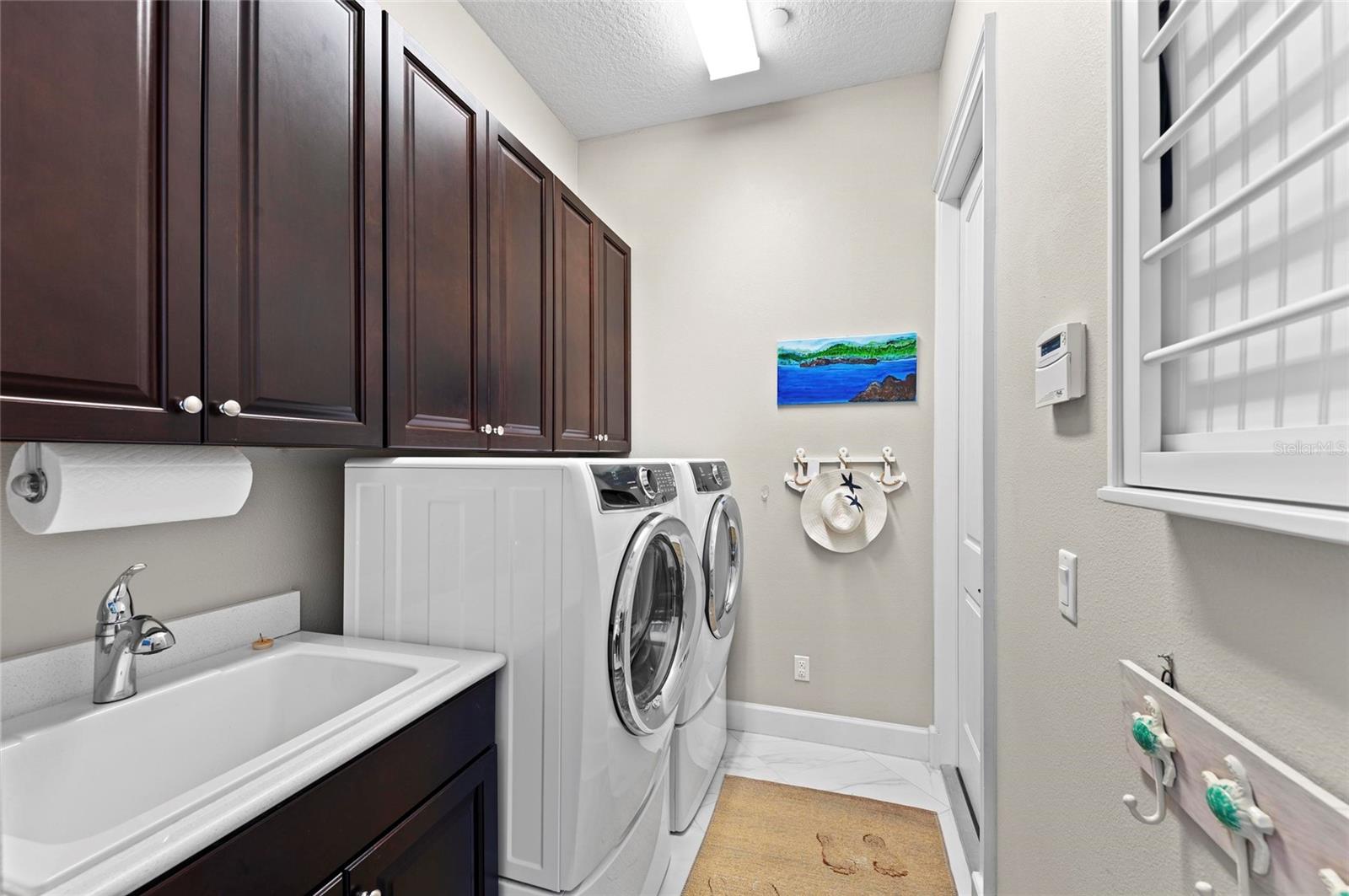 358 COMPASS POINT DR #101