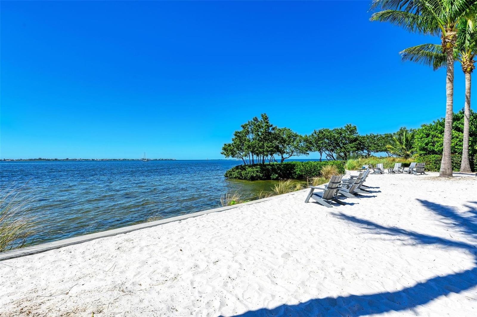 358 COMPASS POINT DR #101