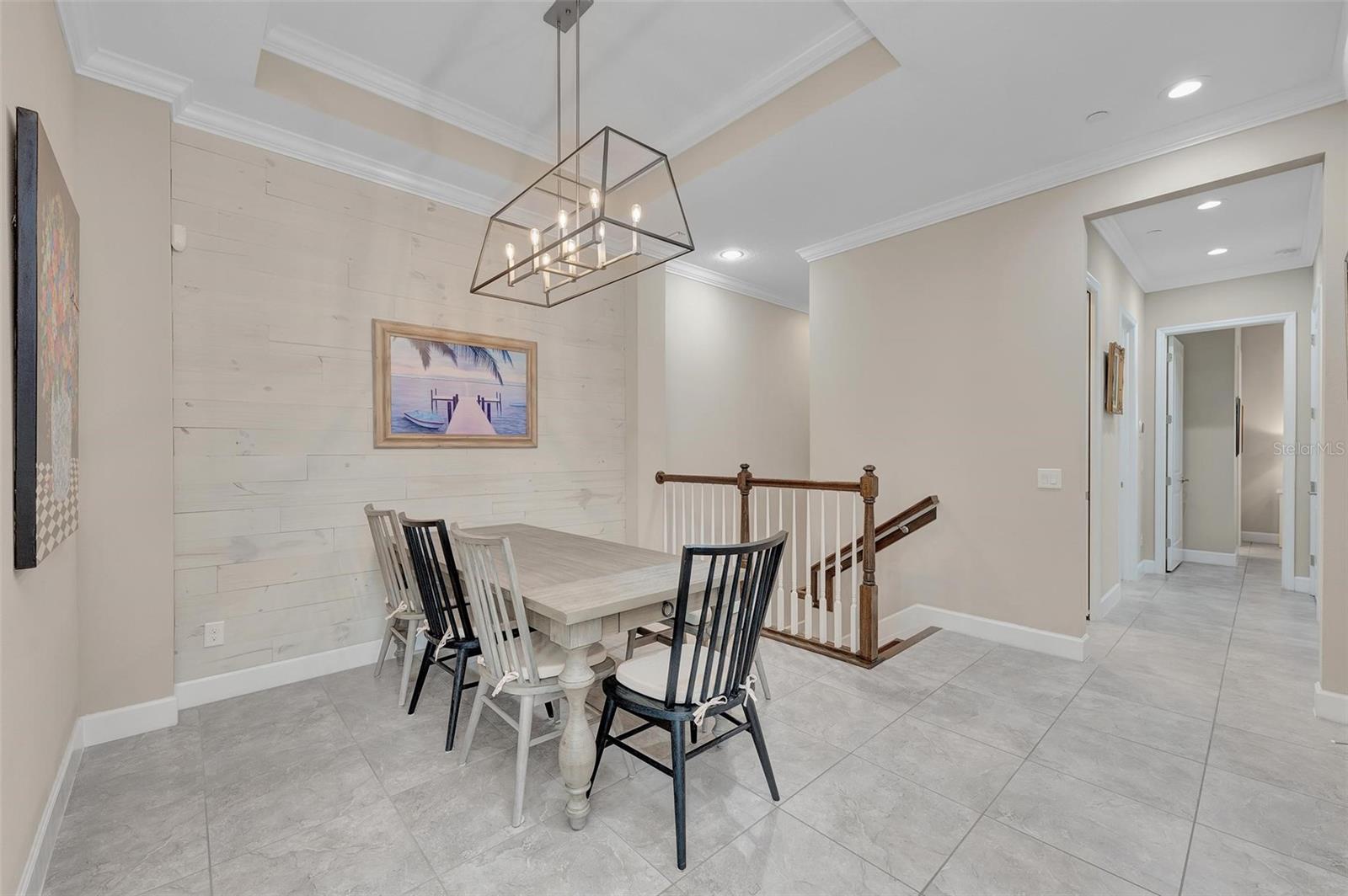 282 SAPPHIRE LAKE DRIVE DR #201