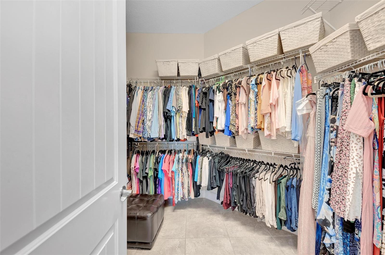 282 SAPPHIRE LAKE DRIVE DR #201