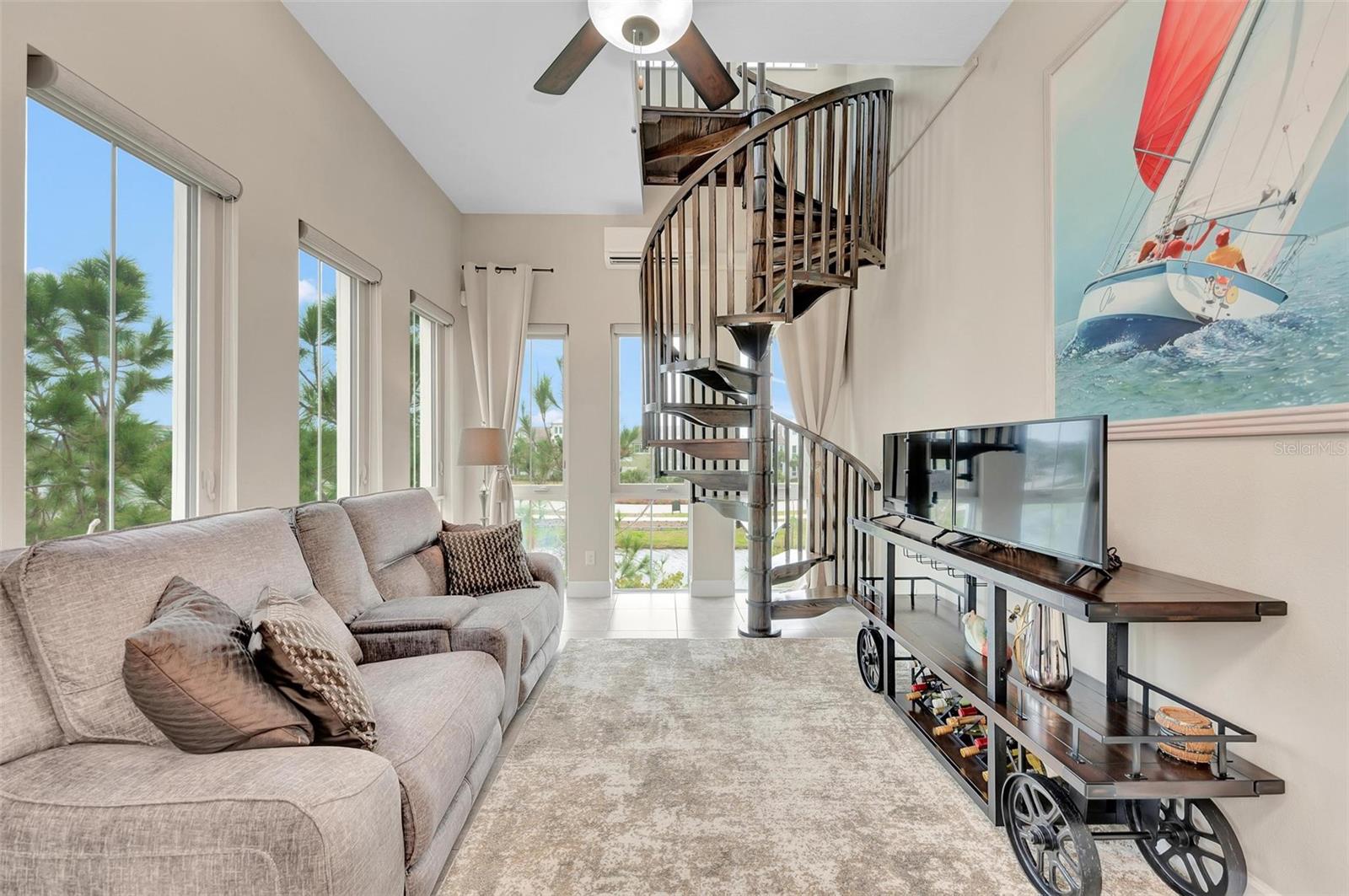 282 SAPPHIRE LAKE DRIVE DR #201