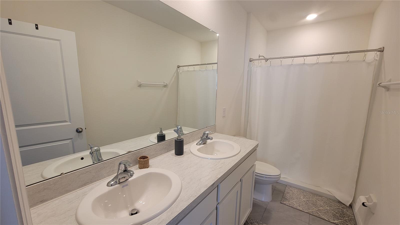 2884 EVERGREEN ELM PASS