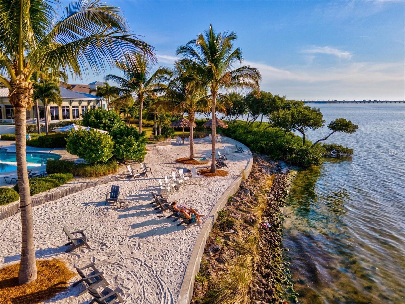 319 COMPASS POINT DR #201