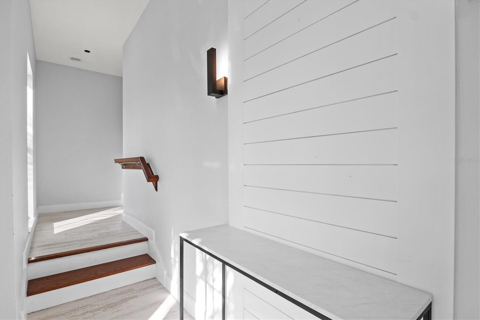 319 COMPASS POINT DR #201