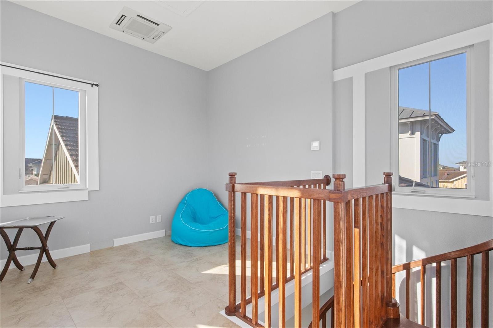 319 COMPASS POINT DR #201