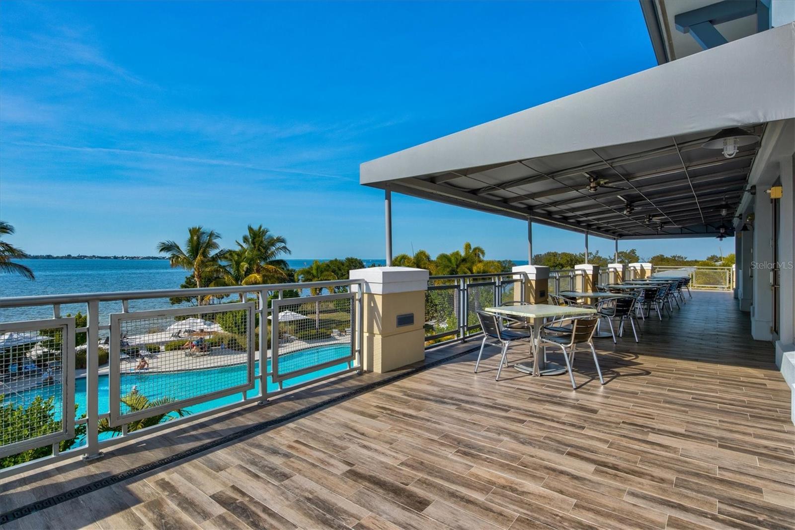 319 COMPASS POINT DR #201