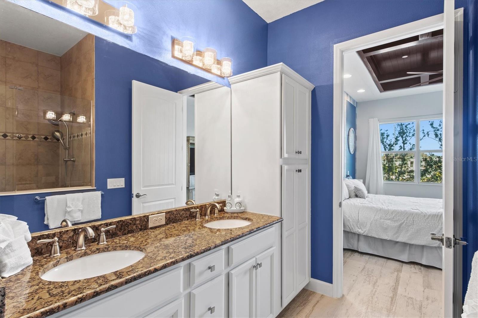 319 COMPASS POINT DR #201