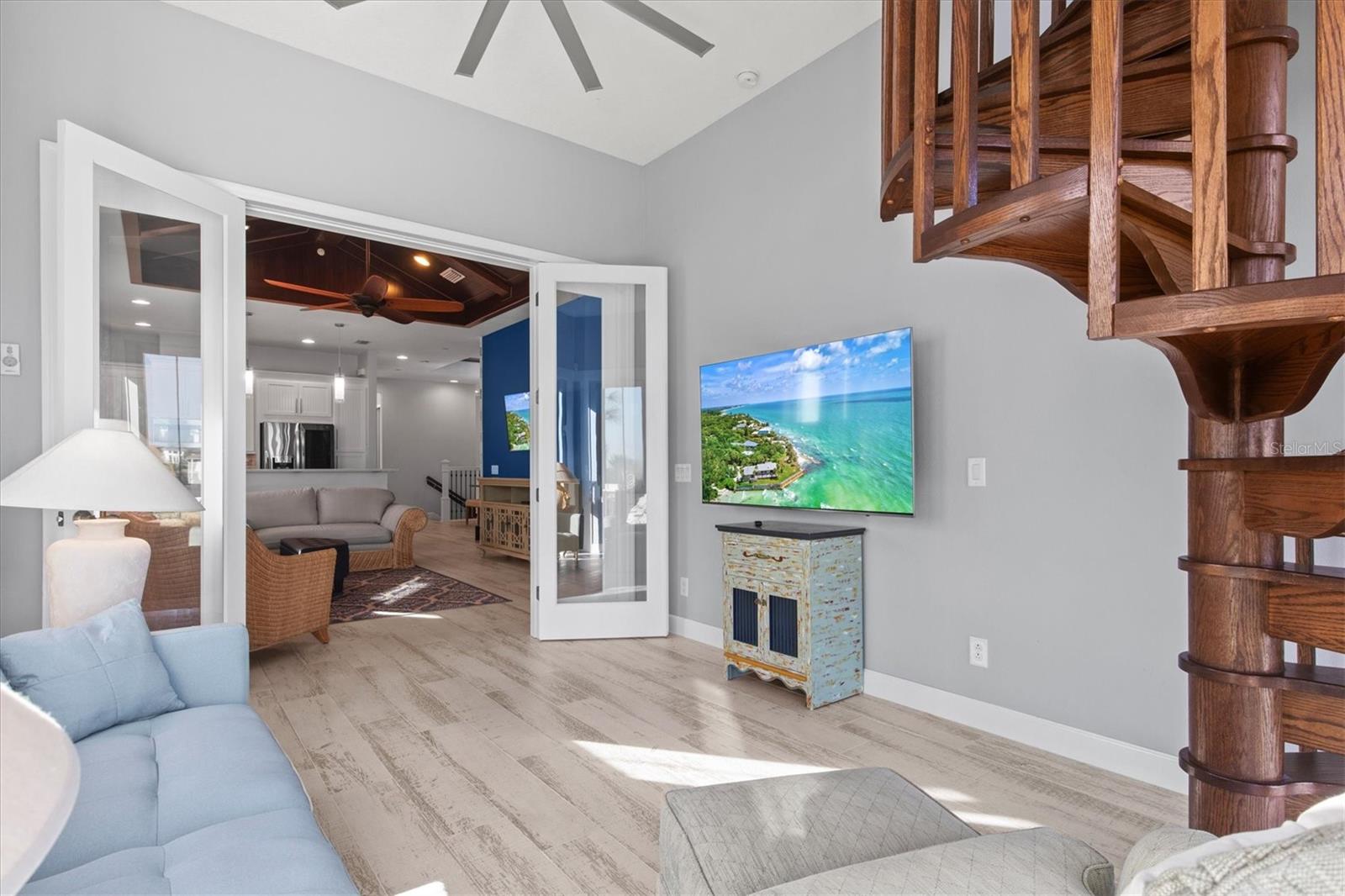 319 COMPASS POINT DR #201