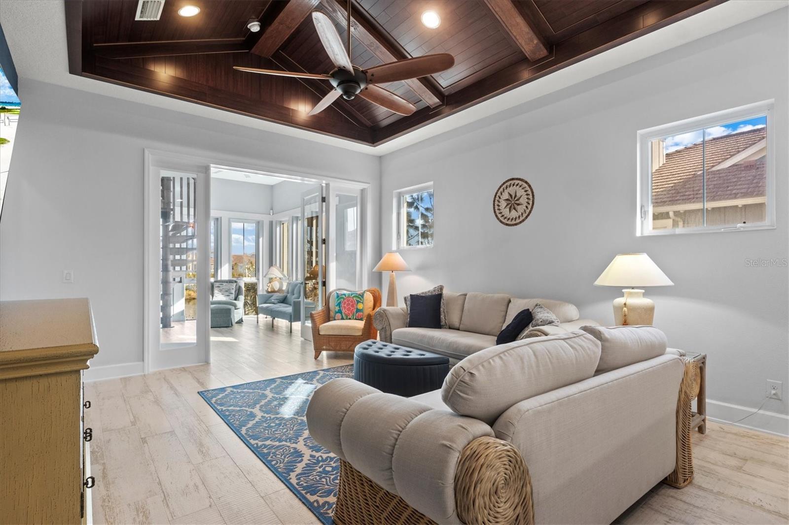 319 COMPASS POINT DR #201