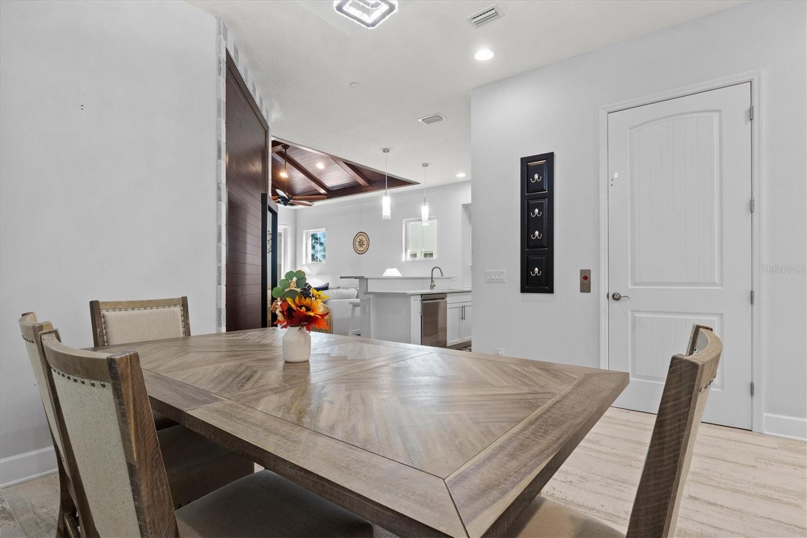 319 COMPASS POINT DR #201