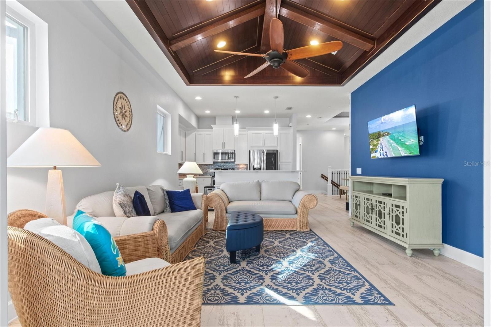 319 COMPASS POINT DR #201