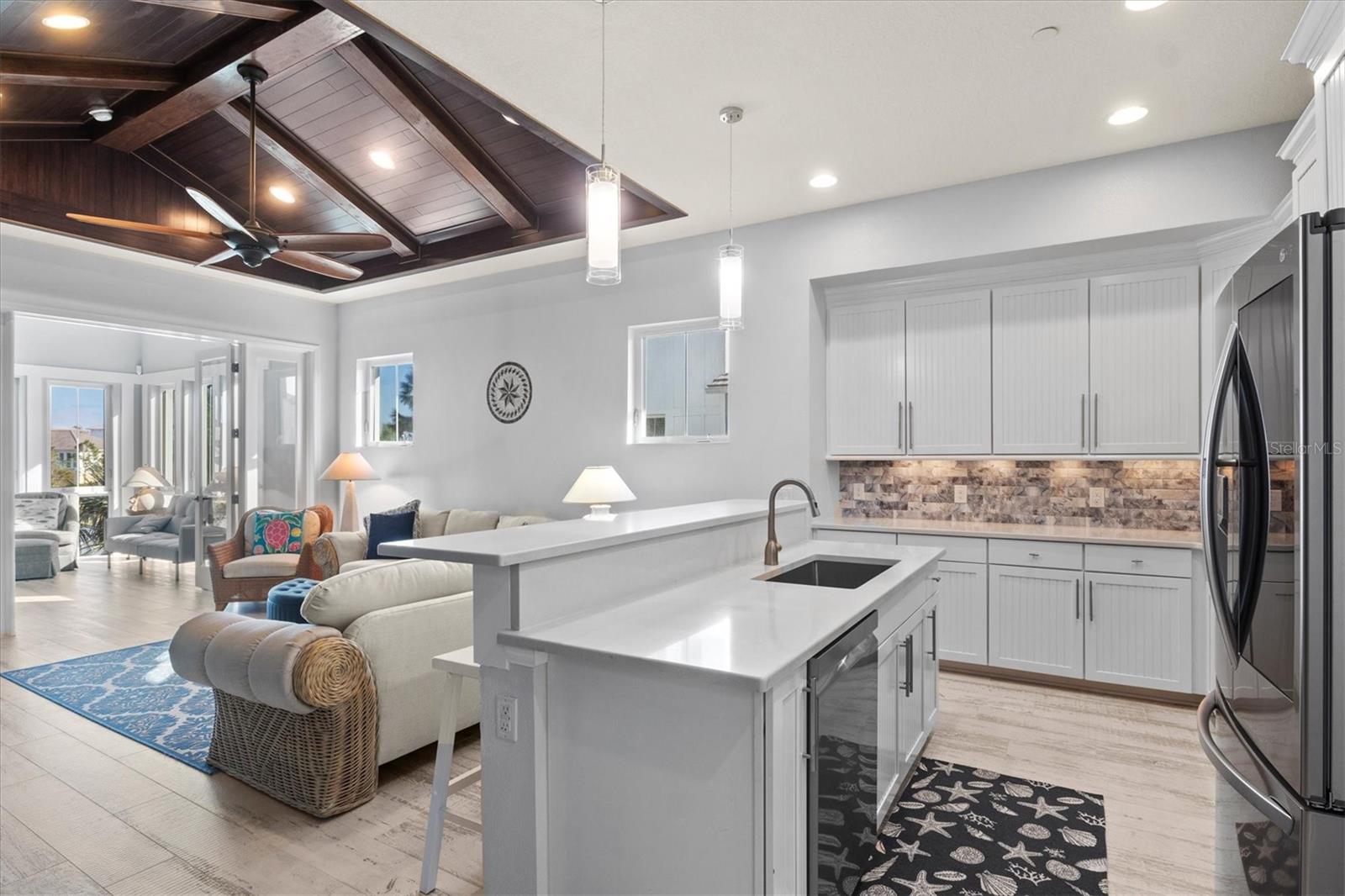 319 COMPASS POINT DR #201