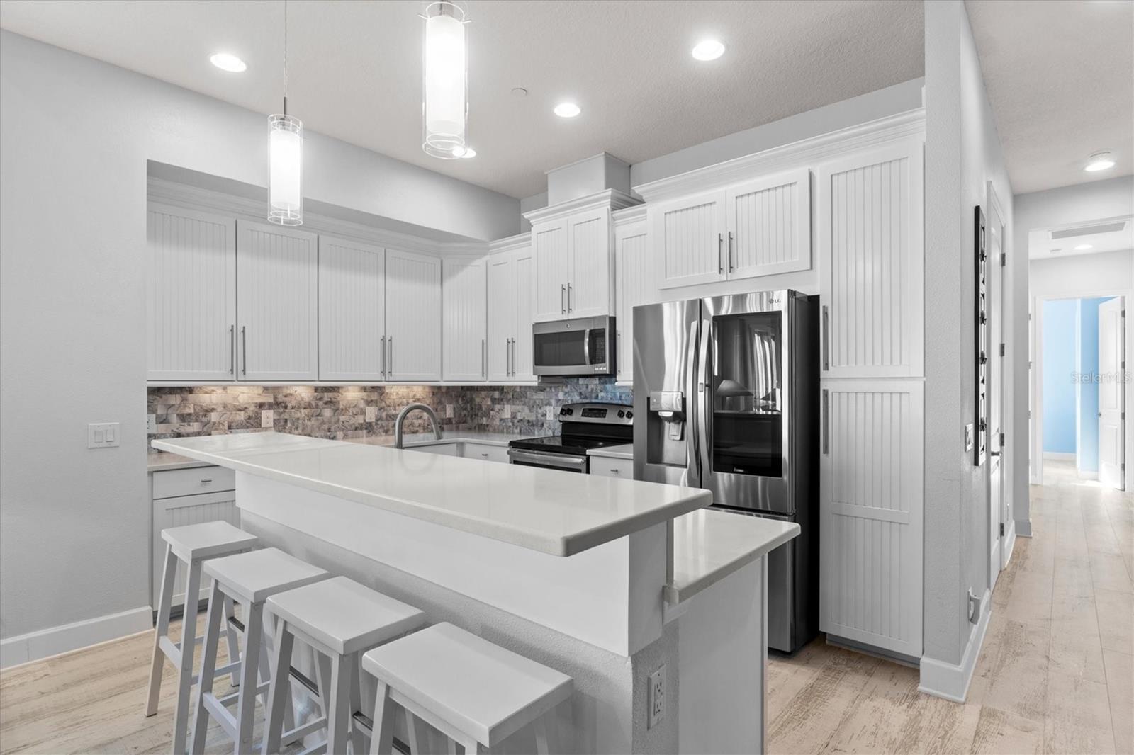 319 COMPASS POINT DR #201