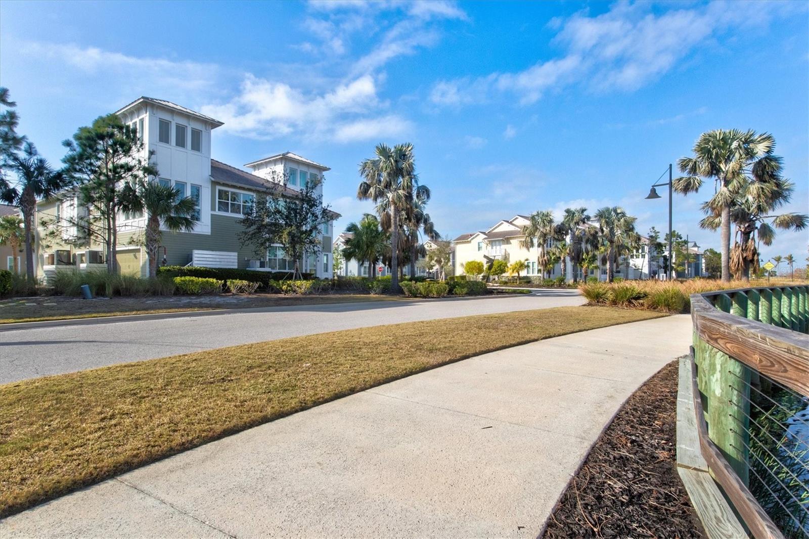 319 COMPASS POINT DR #201