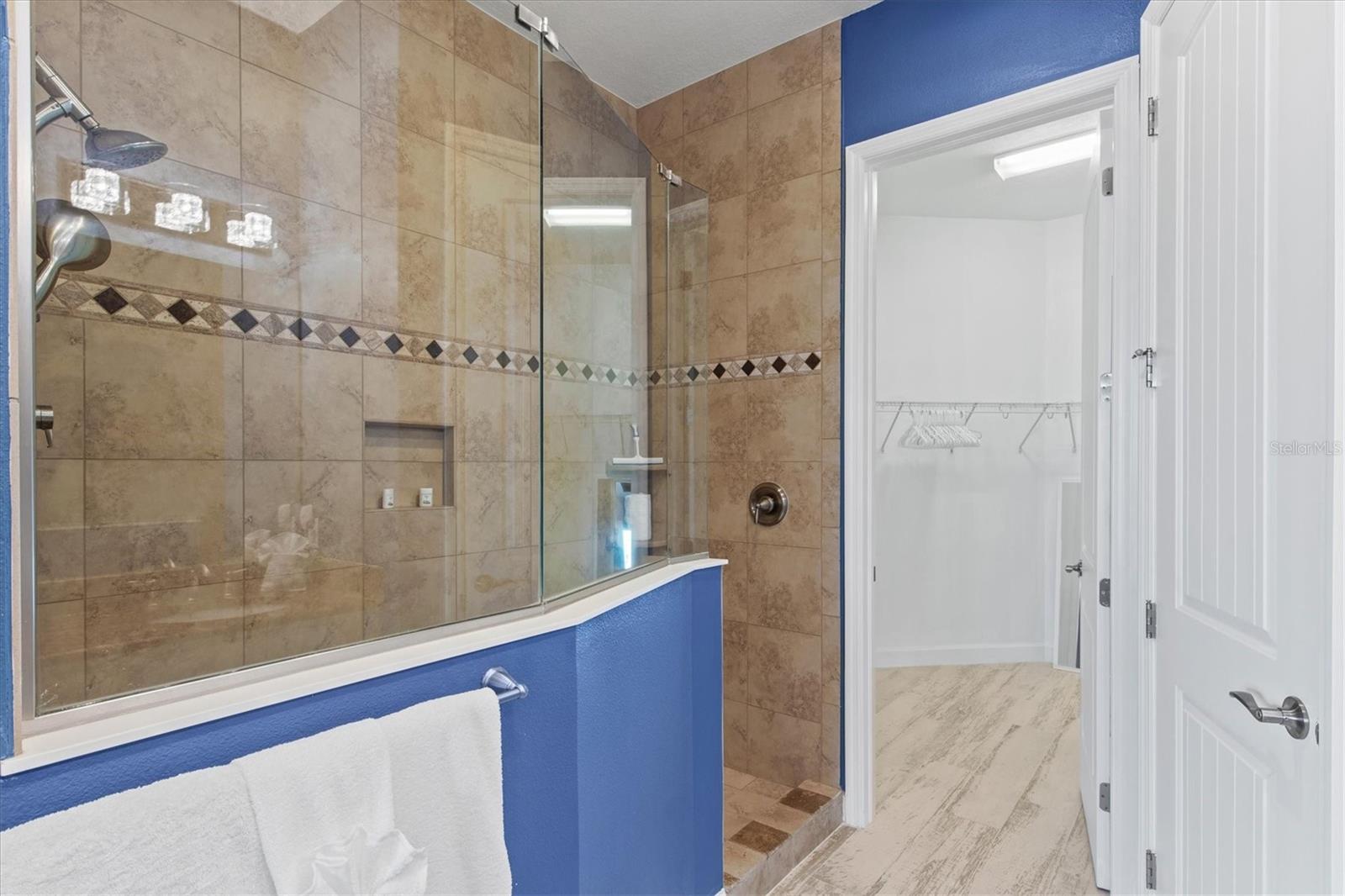 319 COMPASS POINT DR #201