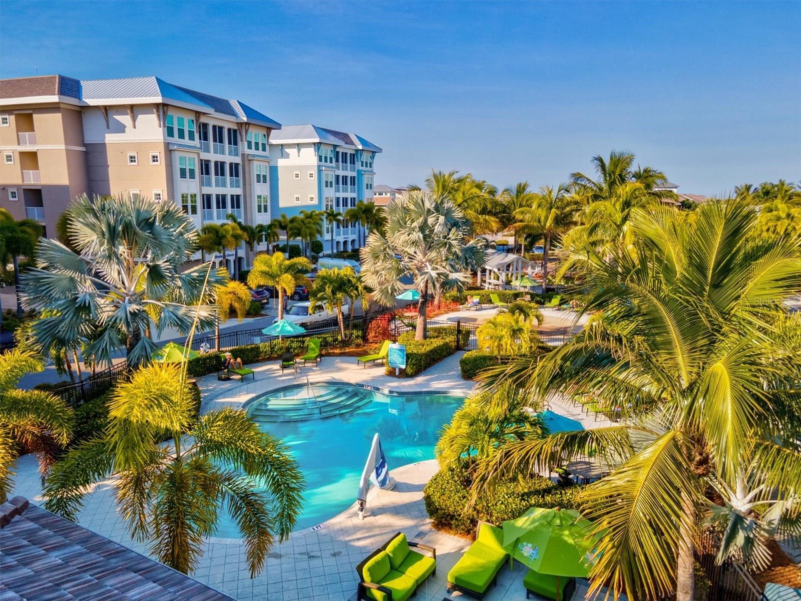 319 COMPASS POINT DR #201