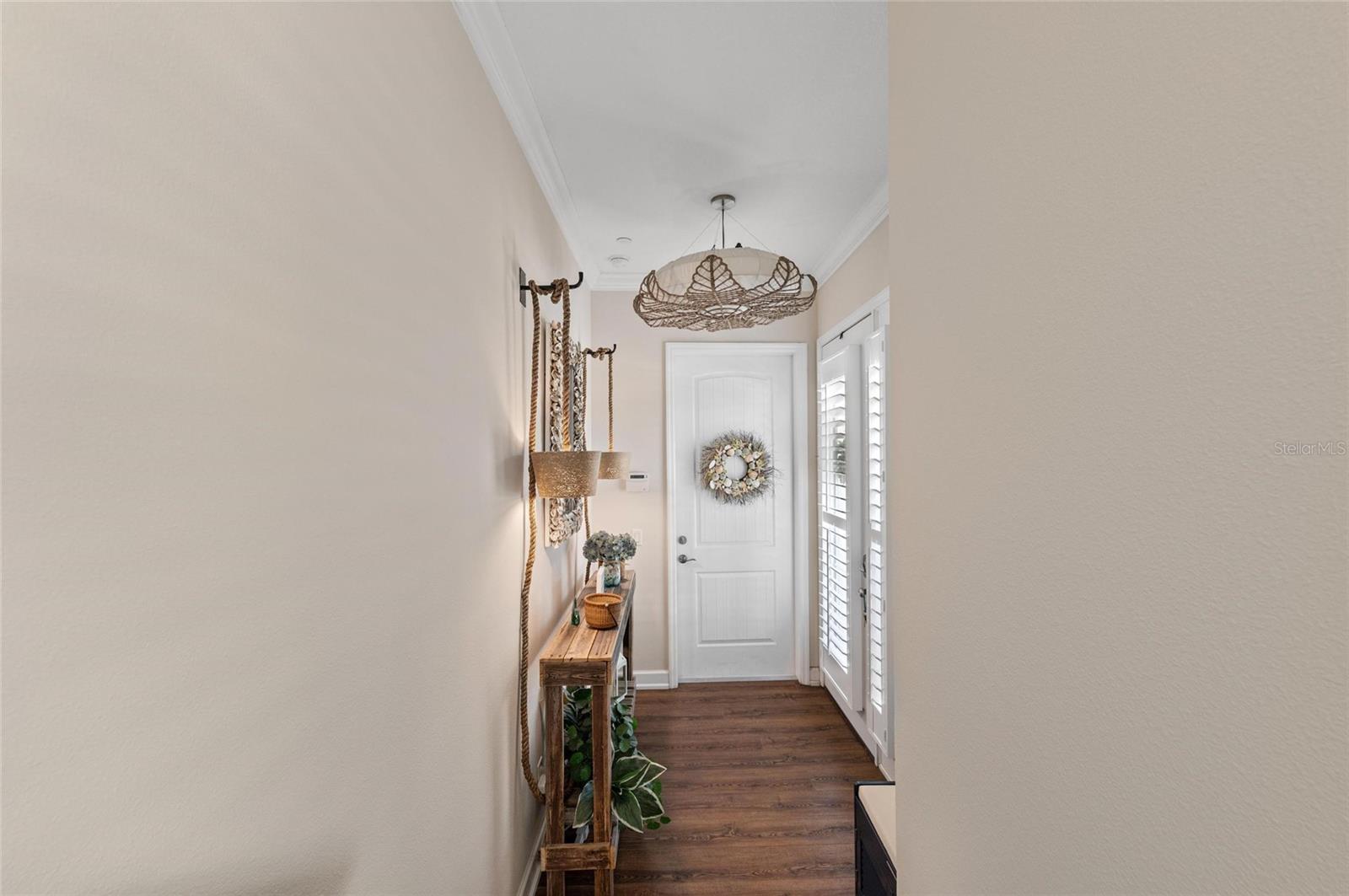 241 SAPPHIRE LAKE DR #201