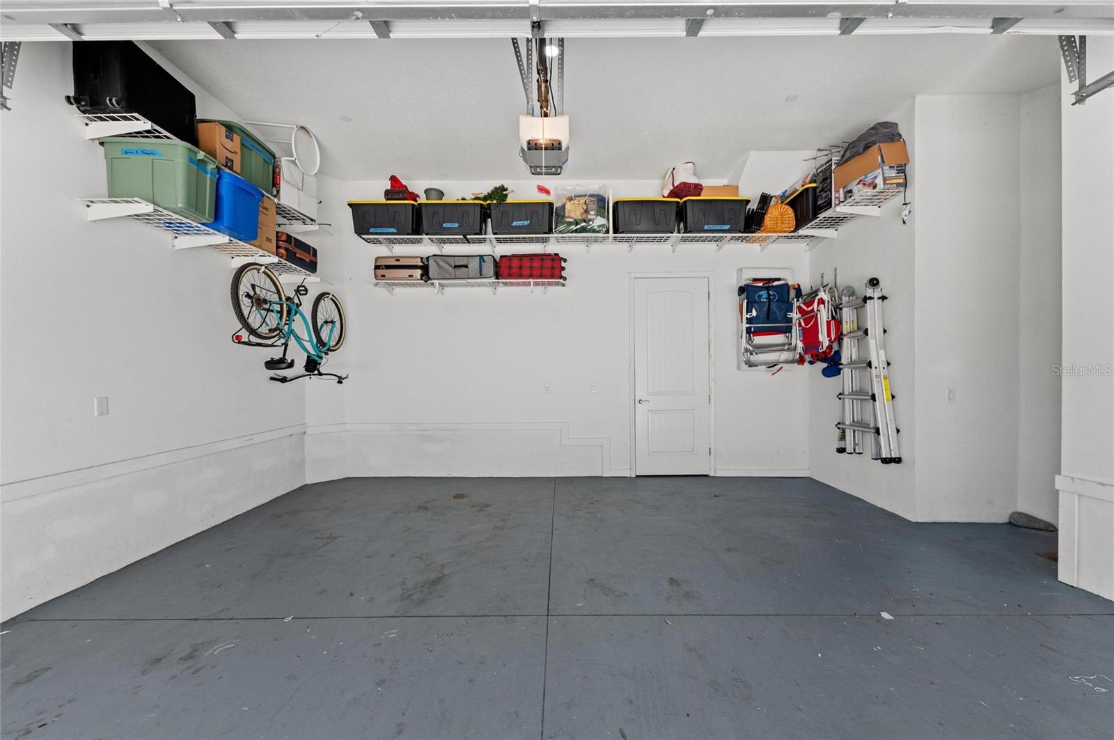 241 SAPPHIRE LAKE DR #201