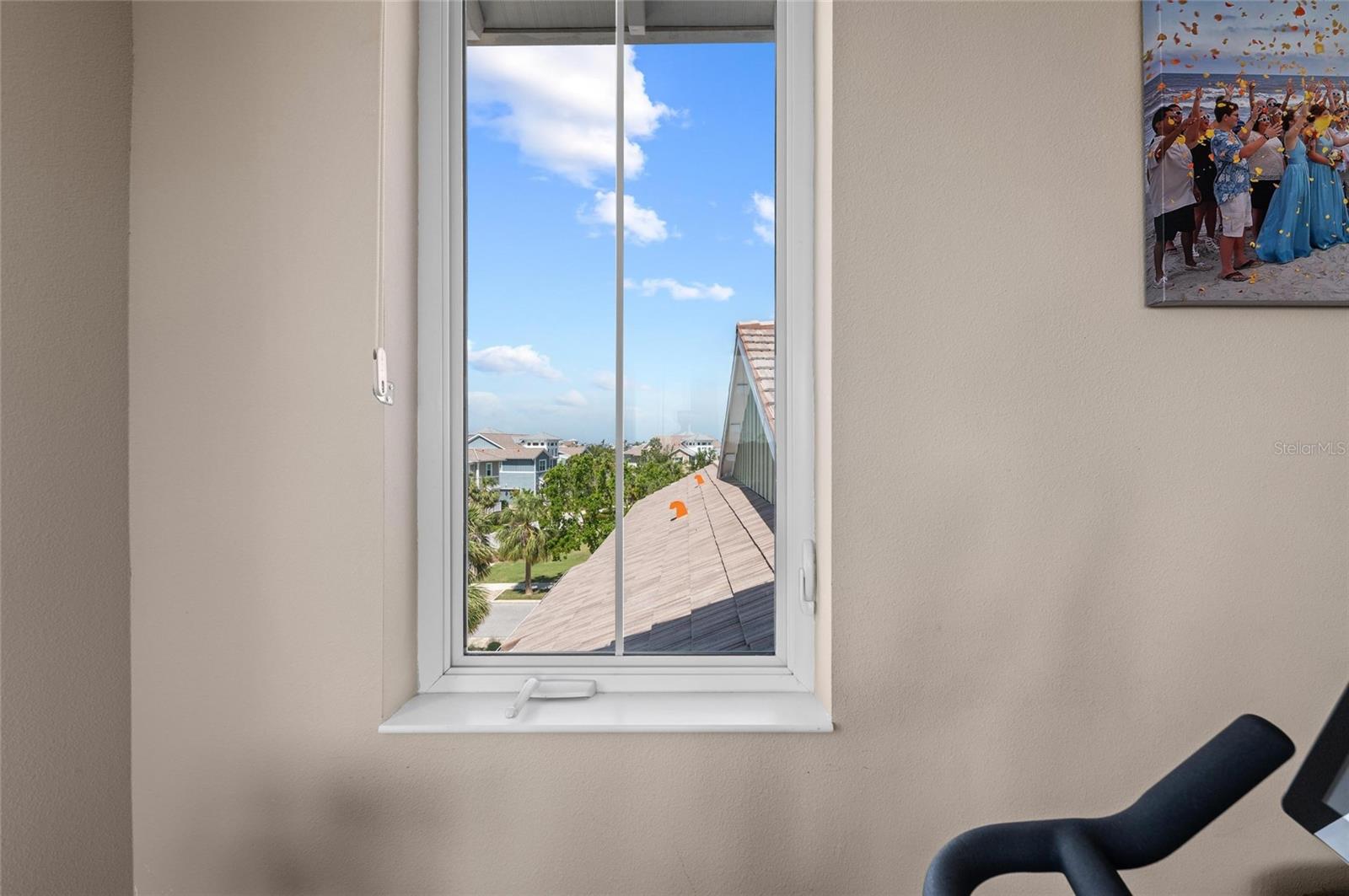 241 SAPPHIRE LAKE DR #201