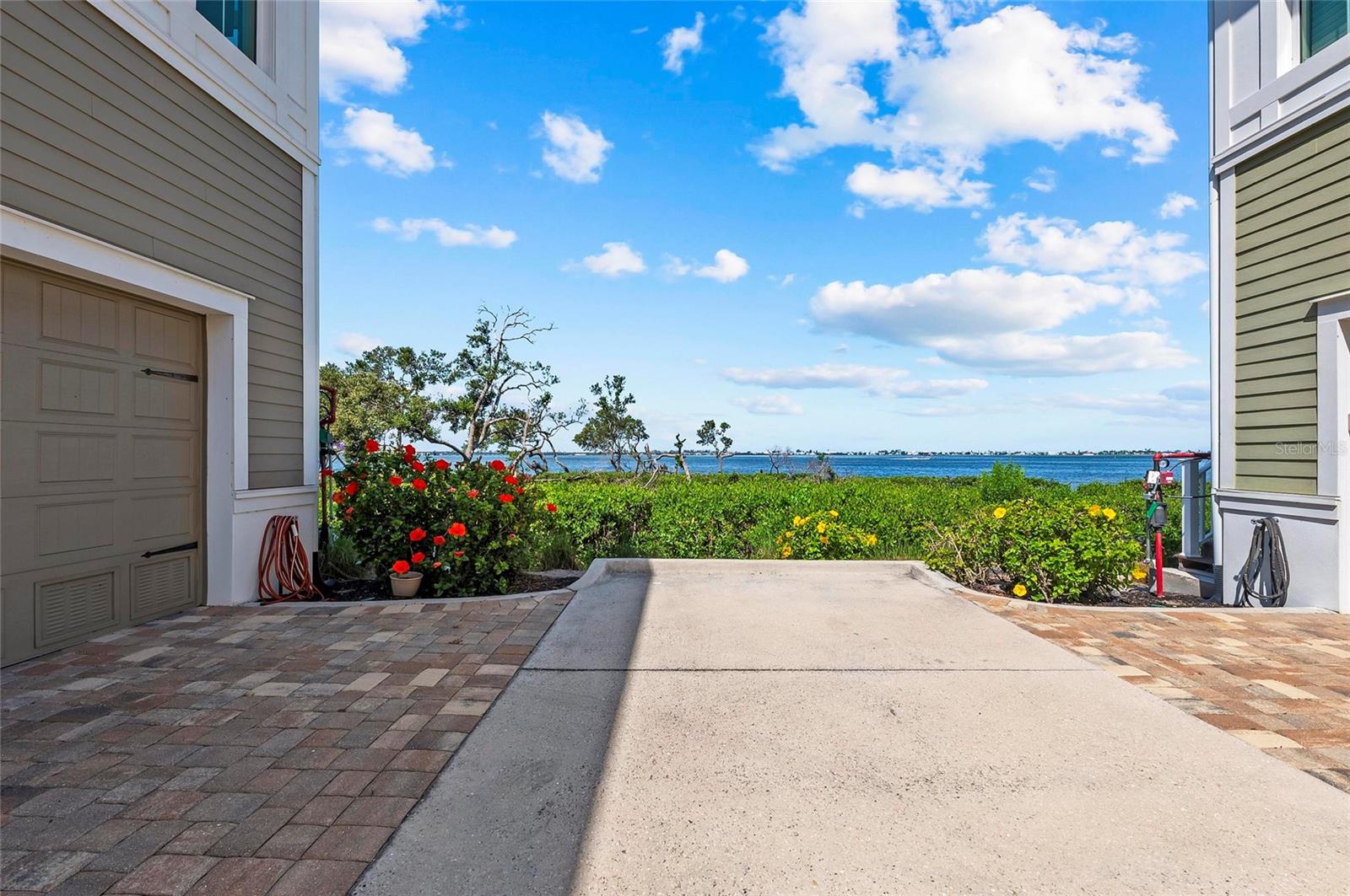276 SAINT LUCIA DR #101