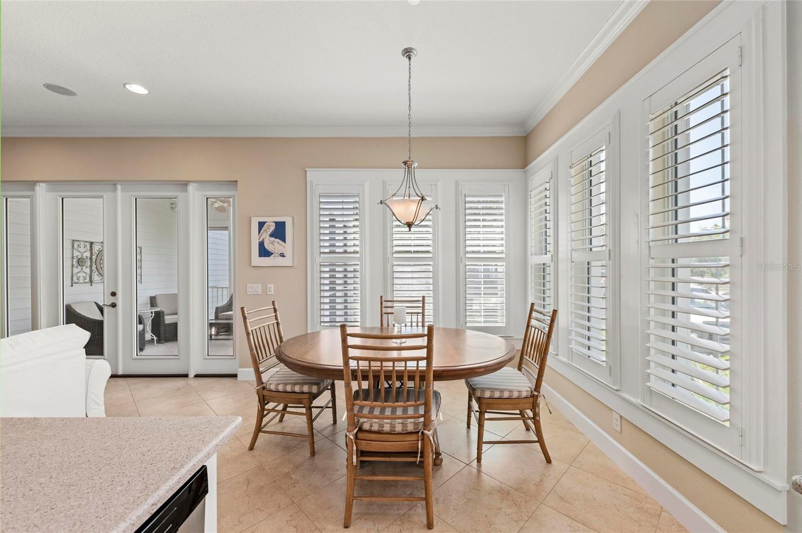 315 SAPPHIRE LAKE DR #101