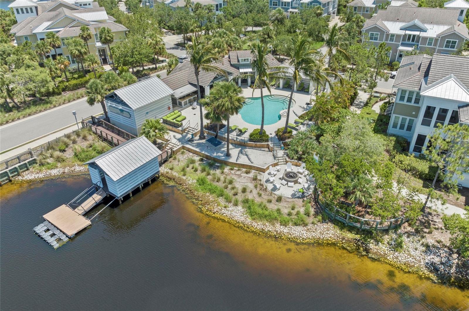 315 SAPPHIRE LAKE DR #101