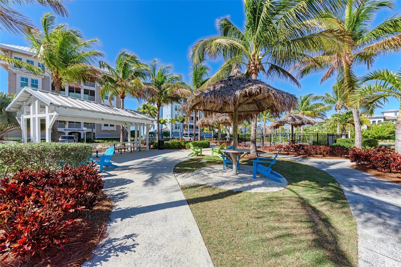 315 SAPPHIRE LAKE DR #101