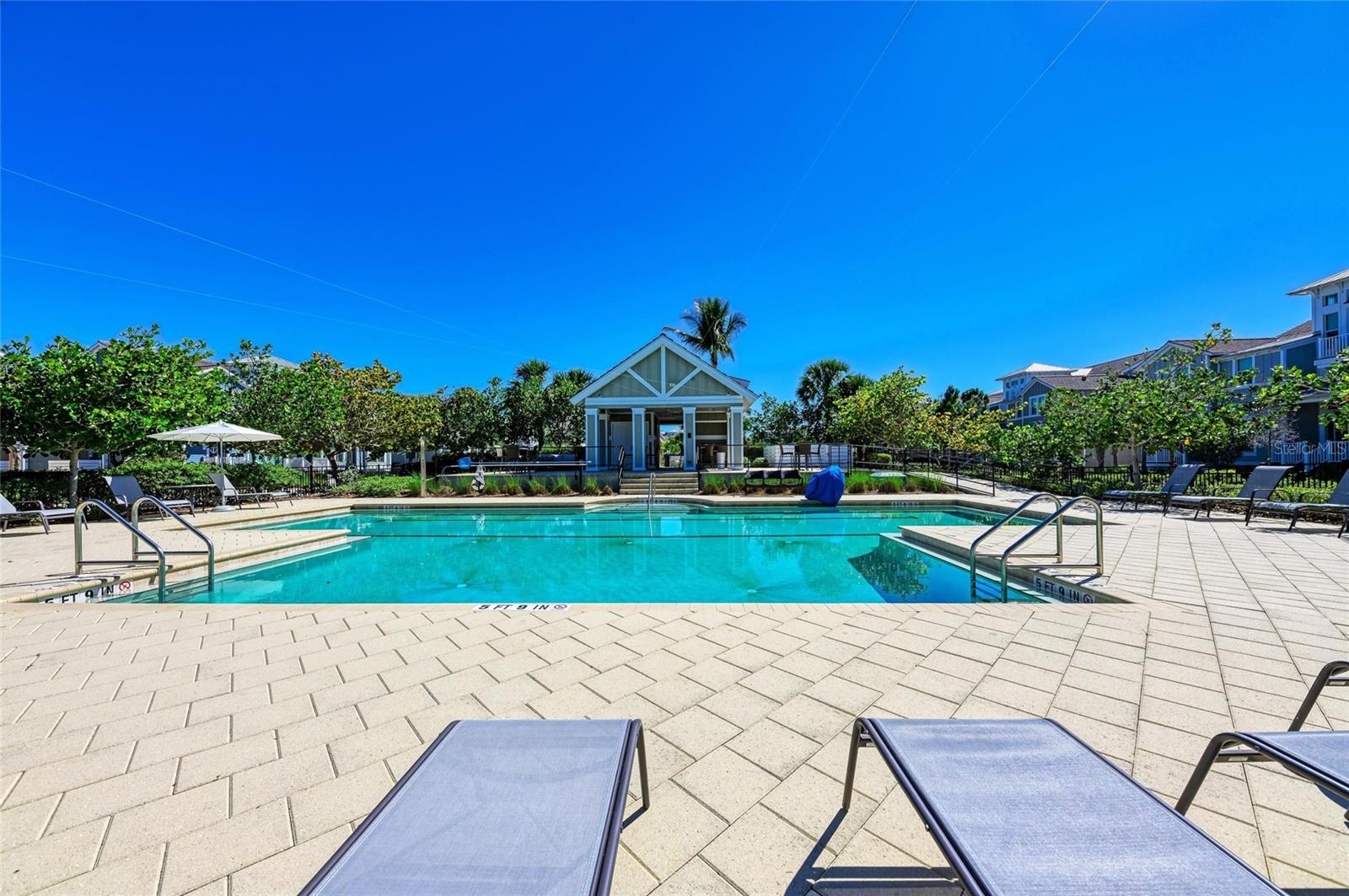 315 SAPPHIRE LAKE DR #101