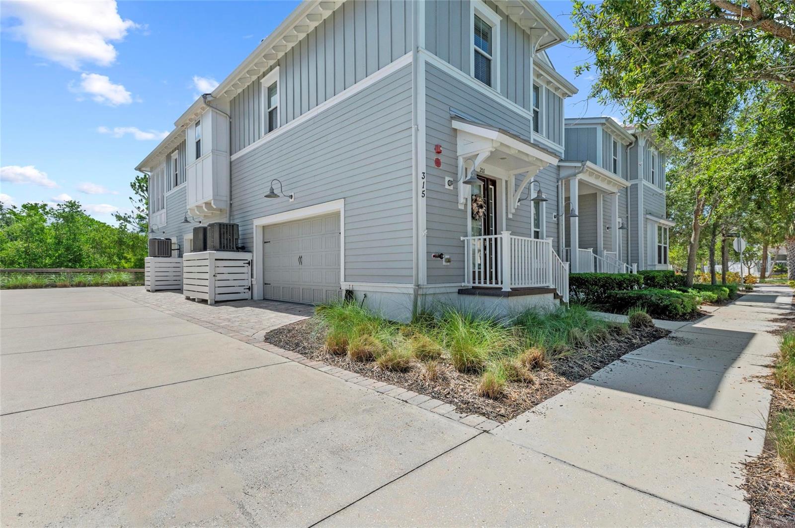 315 SAPPHIRE LAKE DR #101