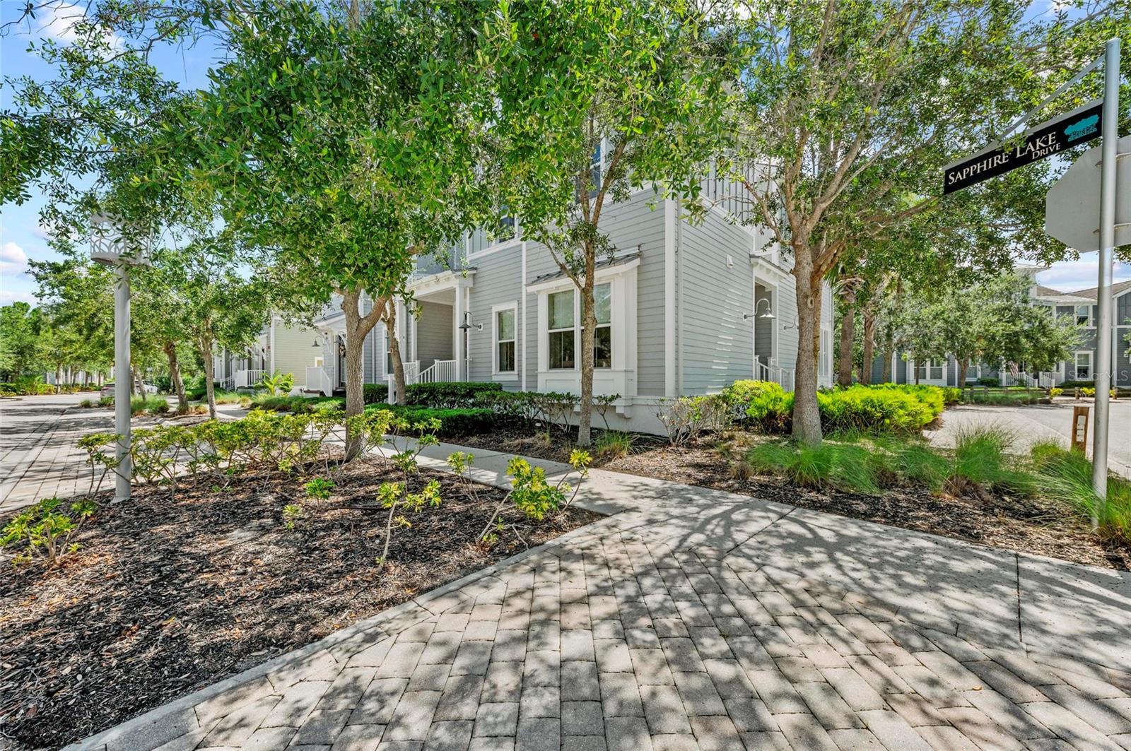 315 SAPPHIRE LAKE DR #101