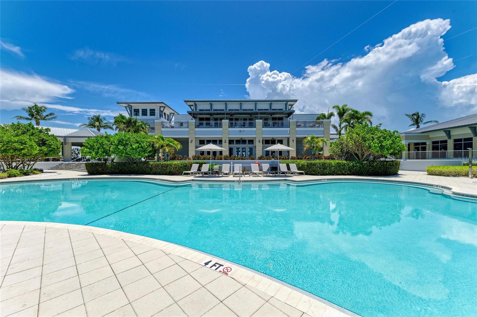 315 SAPPHIRE LAKE DR #101