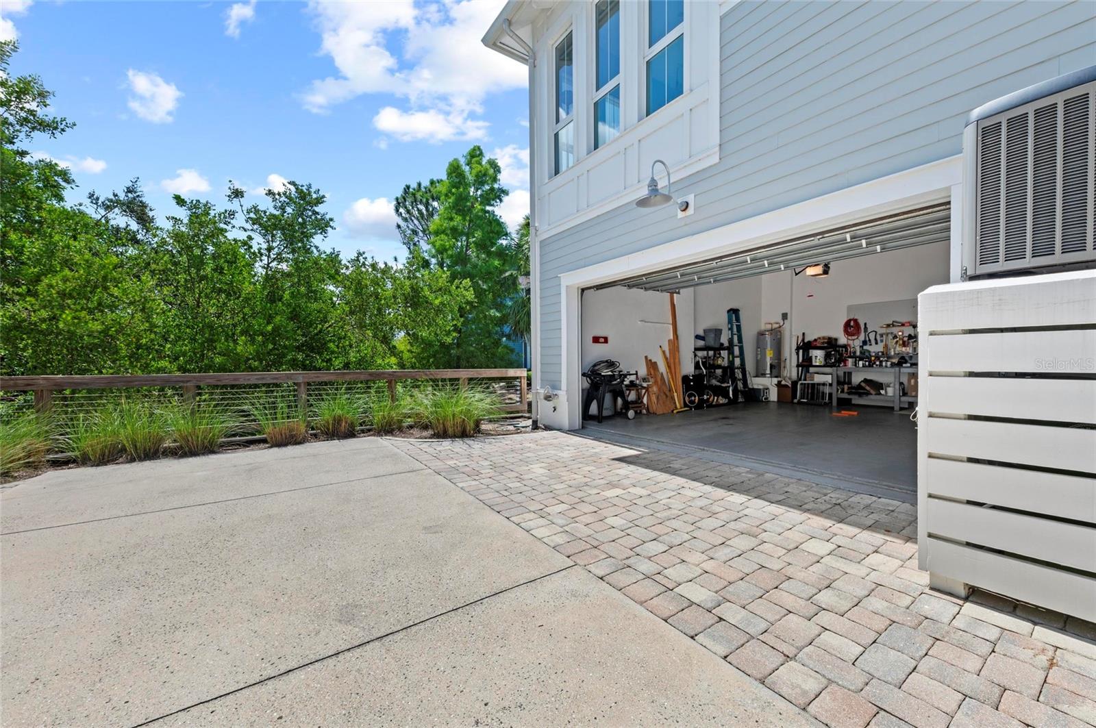 315 SAPPHIRE LAKE DR #101