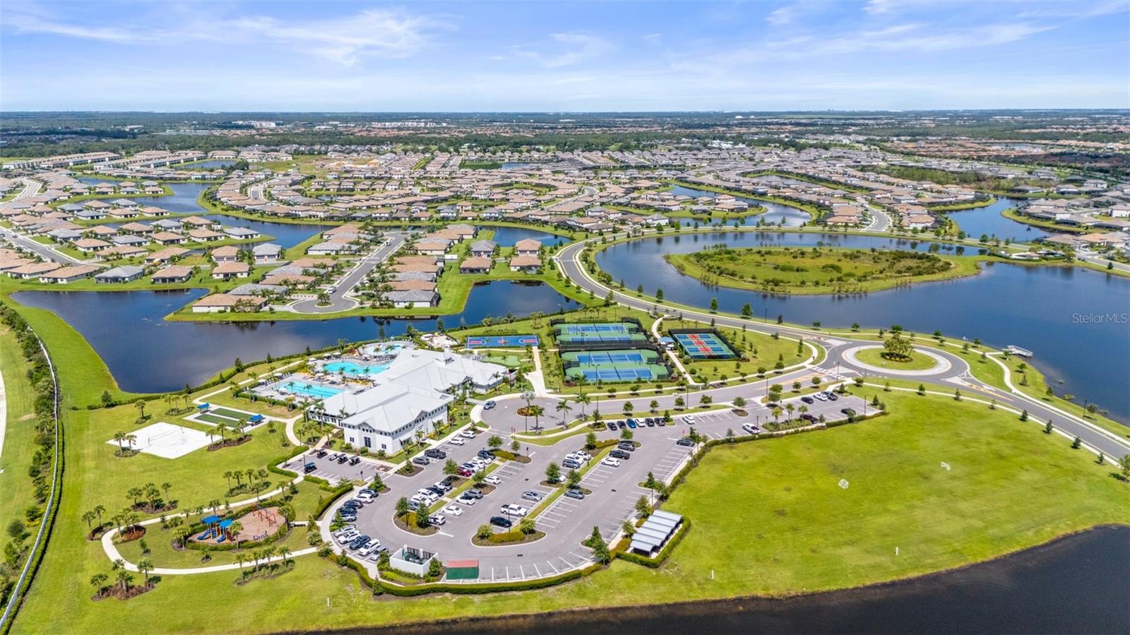 15336 SERENE SHORES LOOP