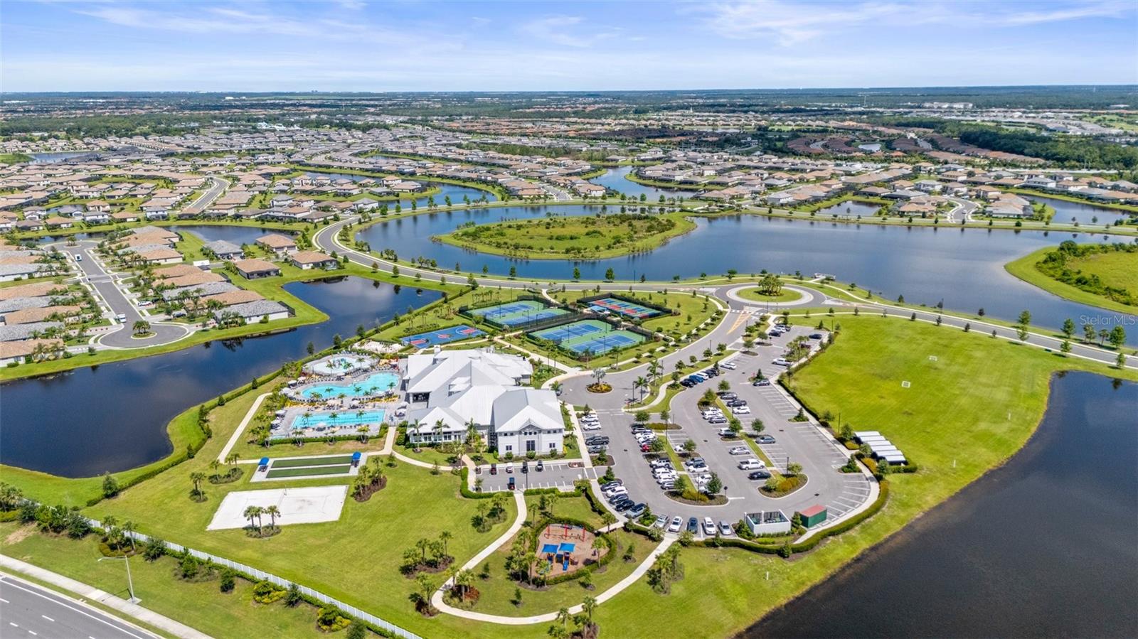 15336 SERENE SHORES LOOP