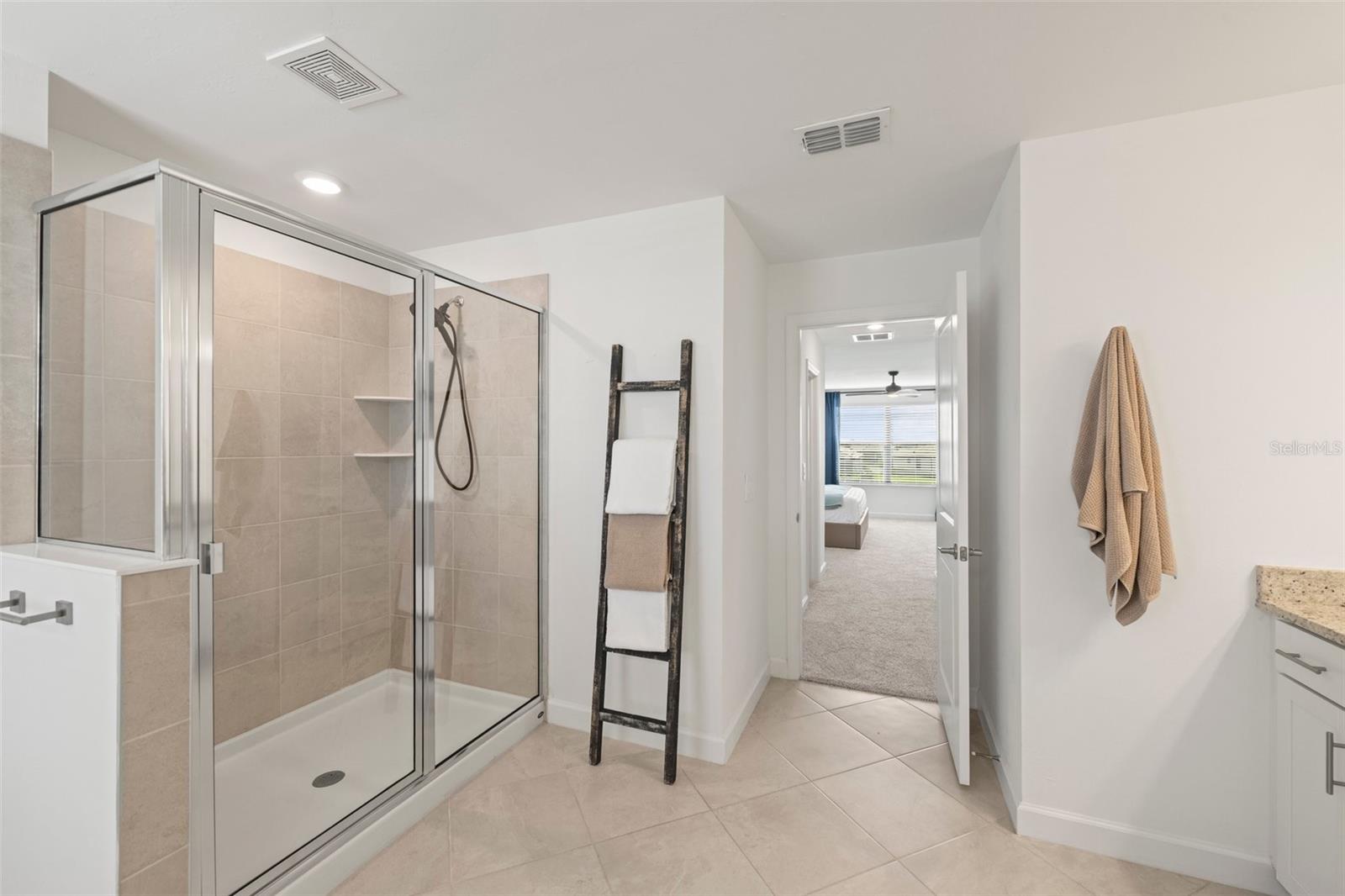 15336 SERENE SHORES LOOP