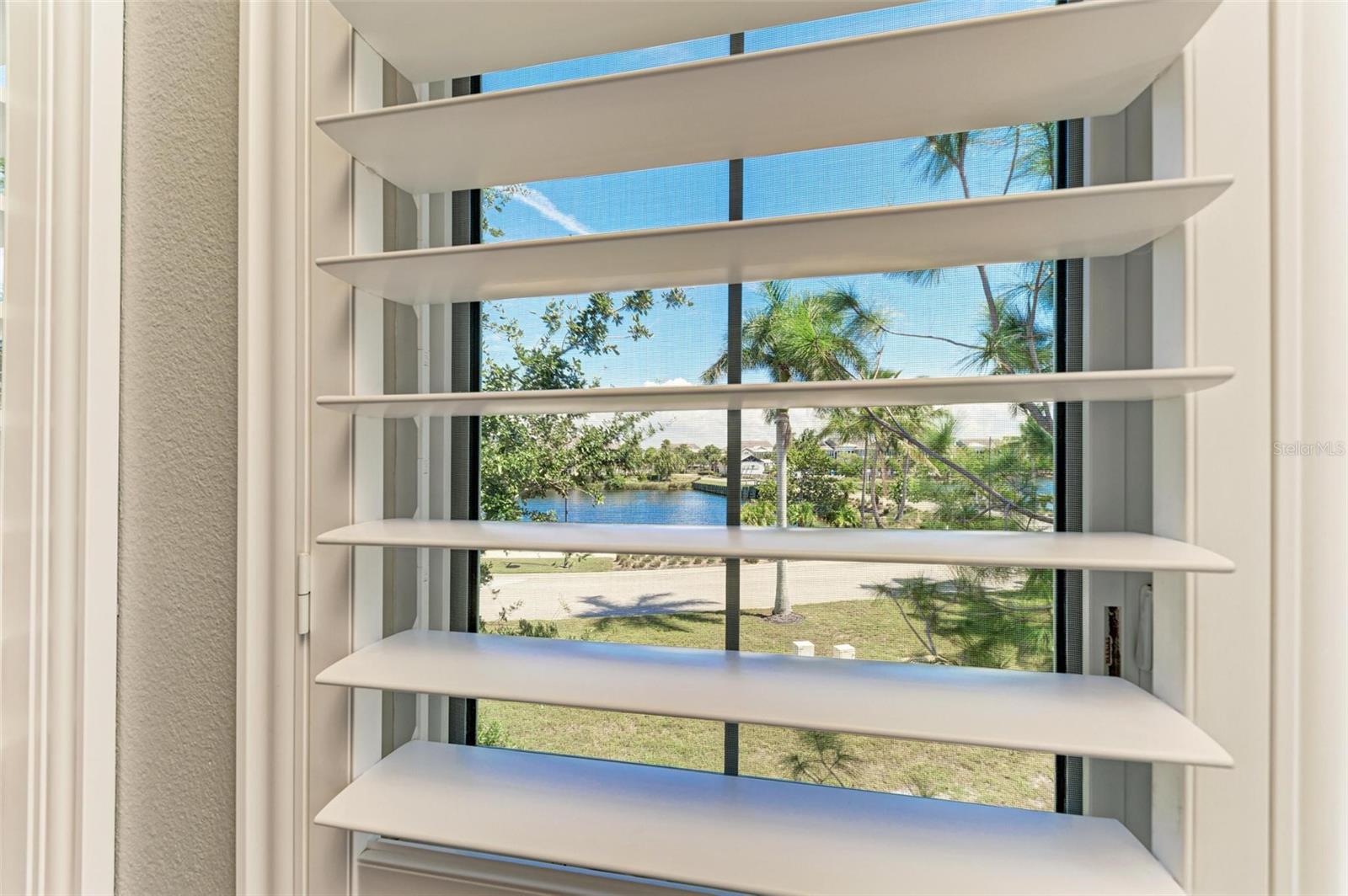 367 COMPASS POINT DR #201