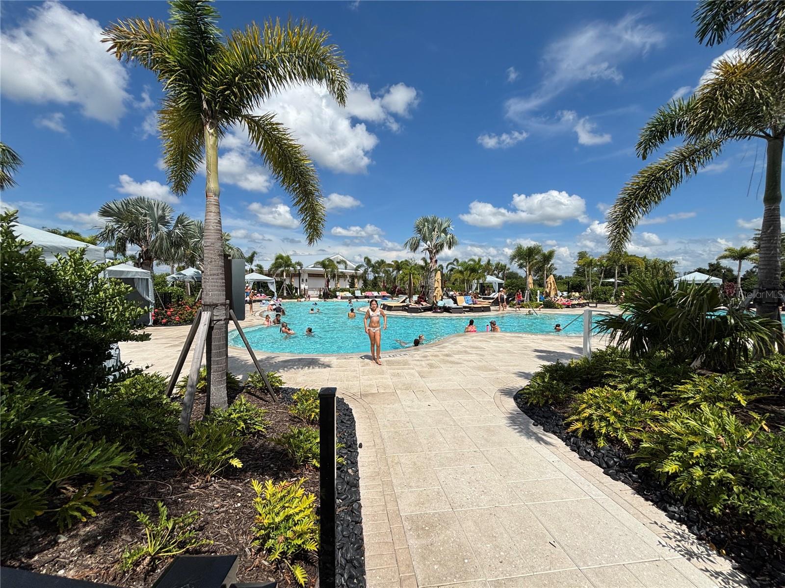 17745 CRESCENT MOON LOOP