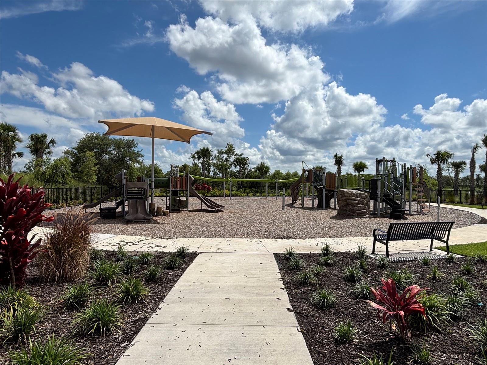 17745 CRESCENT MOON LOOP