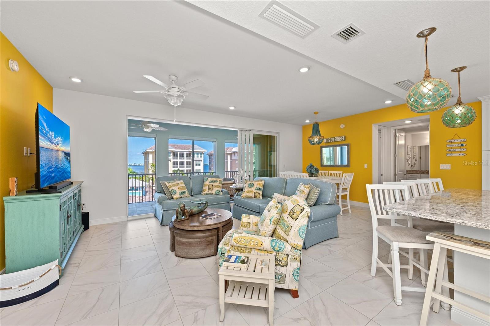 387 ARUBA CIR #301